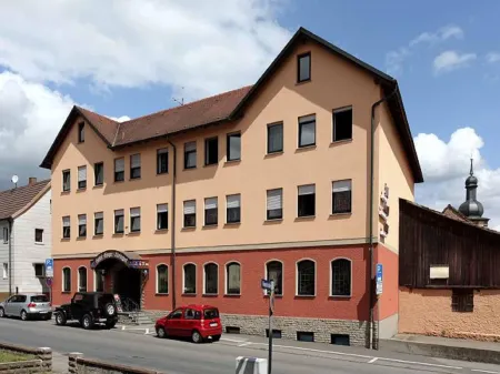 Weinhotel Goger Отели в г. Хофхайм-ин-Унтерфранкен