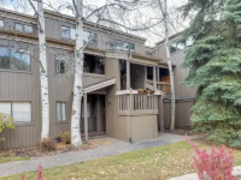 Ketchum Condo w/ Deck < 1 Mi to Sun Valley Resort! Hotels in Ketchum