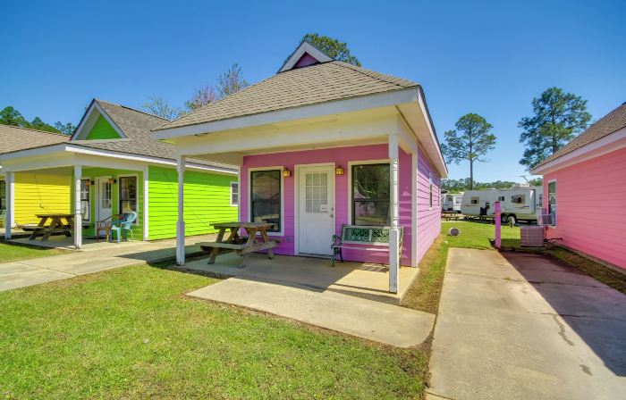 Biloxi Resort Cottage w/ Pool & Lake Access!