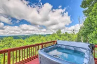 Getaway Chalet in Mars Hill w/ Hot Tub & Views! - Pet friendly