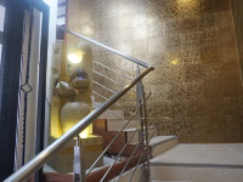 Happy Ours Guesthouse โรงแรมในกูร์ปีป