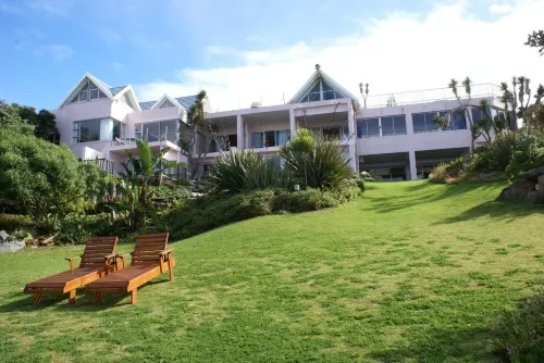The Pink Lodge on the Beach