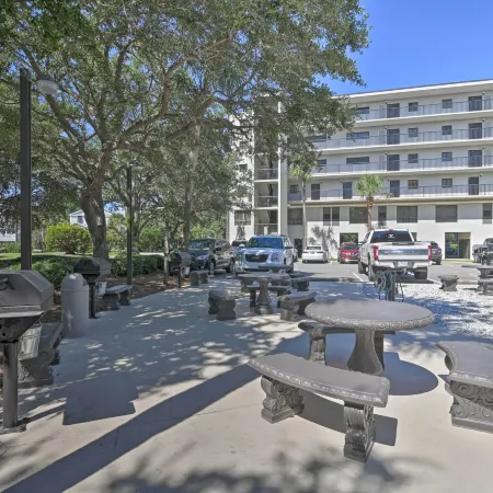 Pawleys Island Condo Retreat w/ Beach Access!