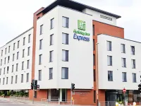 Holiday Inn Express Cheltenham Town Centre Hotel di 