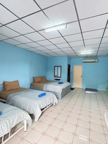 รูปภาพของริมทะเล รีสอร์ท เกาะสีชัง