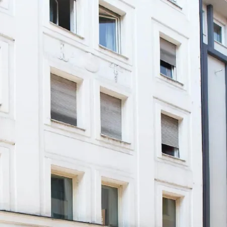 2-Rent Group Hostel Apartments SEN14