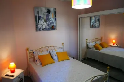 Hostel-Élisée-Perpignan Отели в г. 