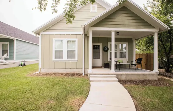 時尚託馬斯維爾之家：步行至市區！