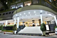 Great Western Hotel & Resort Serpong - Tangerang Hotel di Pinang