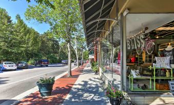 Downtown Townhome Walk to Dine and Shop on Broad St