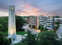 Aloft Raleigh Hotels near Quail Ridge Books