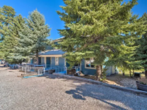 Cloudcroft Townhome w/ Deck - 1 Mi to Burro Ave! Hotels in Cloudcroft