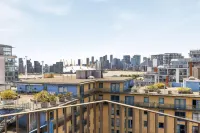 London Gateway Apartment