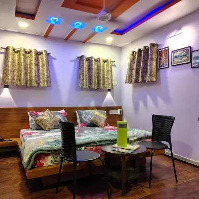 Shaleen Elegance Homestay Near Nakki Lake Hotels near Honeymoon Point