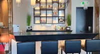 Grand Times Hotel Laval - Centropolis - bar