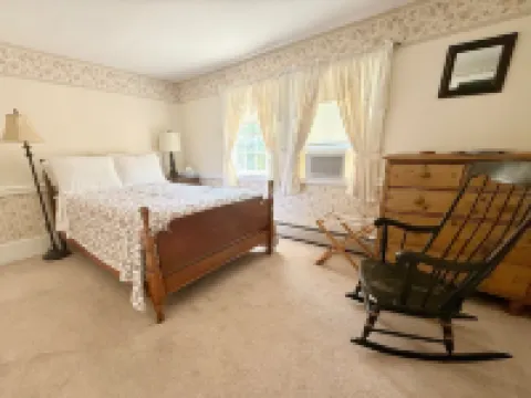 Colonel Spencer Inn Hotels in Campton