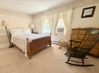 Colonel Spencer Inn Hotels in Campton