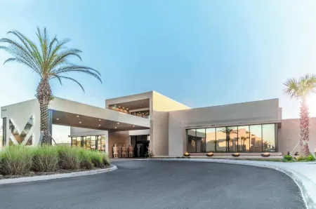 Villa at Magic Village Resort w/ Outdoor Oasis Отели рядом с достопримечательностью «ЭСПН Уайд Уорлд оф Спортс Комплекс»