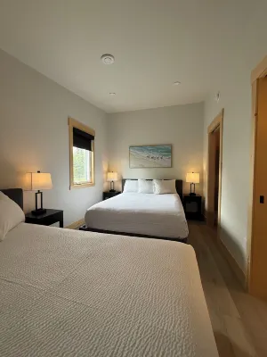 Royalty Maples Cottages and Motel Hotels in 