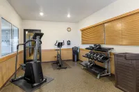 Best Western Firestone Inn  Suites - Gym