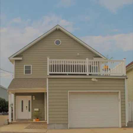 Newly Furnished Open Air Home, Steps to the Beach