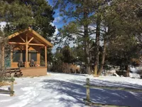 Serene Cabin Retreat - 샬레 호텔