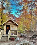 Tiny House-100 acres Kayaks/Canoes/Paddleboards/trails/Axe Throwing/pizza oven