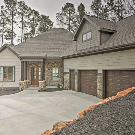 Lake Keowee Home with Balcony and Boat Dock!