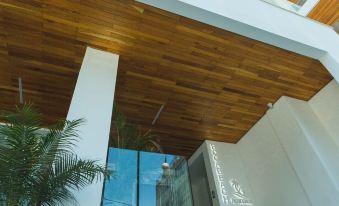 Boca Beach Residence Hotel