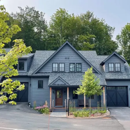 BRAND NEW Luxury Stowe Townhome On Mountain Road I 5 BR & Arcade Game Room