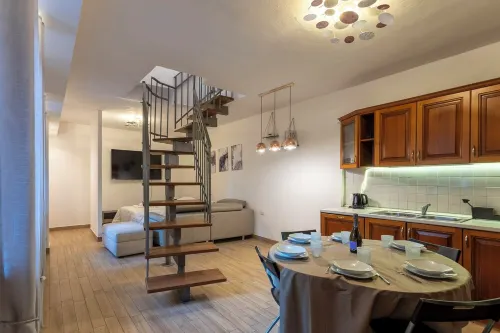 [100MQ & FREE PARKING] Charming House Ponte Coperto