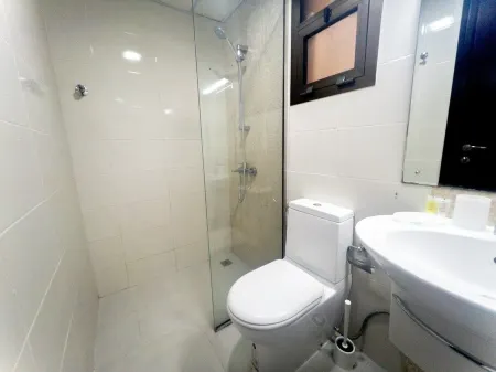 10min By Car To Beach, Parking Available Отели рядом с достопримечательностью «Mutrah Fort»