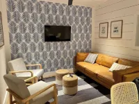 Entire Ocean Boulevard property, steps to beach!