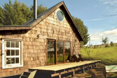 Cozy little house surrounded by fruit trees in a private condominium. Hotels in der Nähe von Museo Colonial Alemán