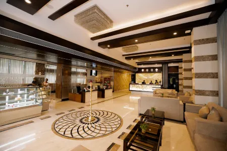 Ocean Pearl Inn Отели рядом с достопримечательностью «Sultan Bathery»