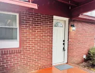 Charming 1-bedroom house with WiFi, AC in nice Sumter