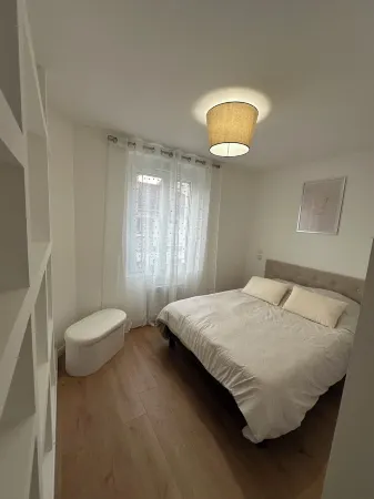 Absolute refinement Отели в г. Сольс-Ле-Шартрё