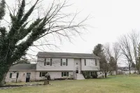 Charming 4-bedroom house with WiFi and AC in historic Gettysburg