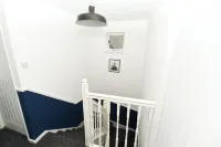 Modern Home in Barnsley Hotels near The Cooper Gallery