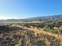 Tiny Home Cabin B National Parks,The Pinnacles, Hollister Hills & Longhorns Hotels in San Benito County