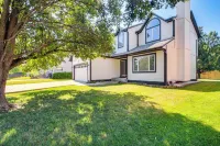 Spacious Olathe Home w/ Fireplace: Near Parks! - 3 stjerner