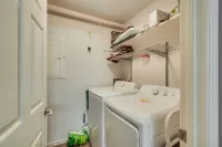 Pool Access & Hot Tub! Smoky Mtn Gatlinburg Cabin - Kitchens
