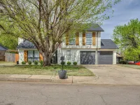 Edmond Bungalow: Cute 2 BR + Bonus Game Room with Futon