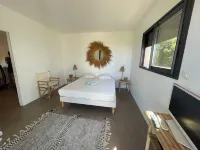 SEASIDE VILLA (200 meters from the beach) WITH SWIMMING POOL 10X4