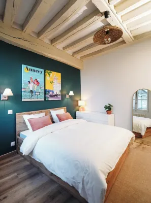 Charming urban retreat with city views