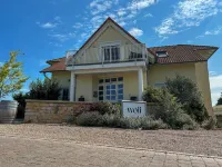 Fantastic villa | Families, friends & events | Stylish | With garden & terrace Hotels in Geisenheim