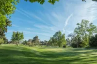 Pleasant Villa Domaine du Golf Heated swimming pool