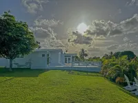 THE RIVER HOUSE MIAMI YOUR BACHELORTTE, EVENT, OR PHOTOSHOOT DESTINATION!! Hotels in West Little River