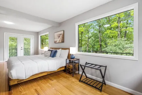 Spacious 4-bedroom Retreat on Table Rock Lake. Darts, Air Hockey, and More! Hotel a Flat Creek A Township