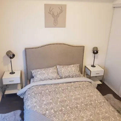 Luxury Spacious Condo Downtown Hotels in Financial District